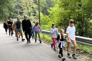 Lov na zaklad, članek, 1 - naslovna